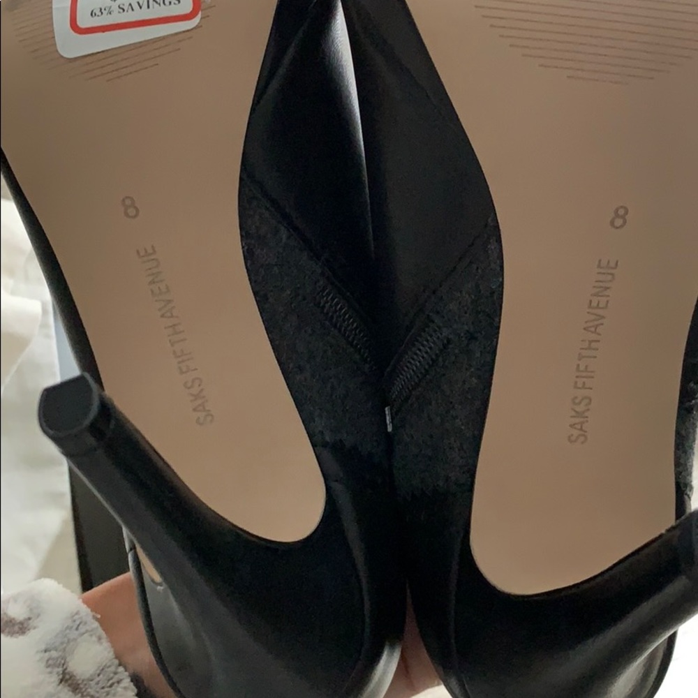 Shoes - Picture 4 of 9